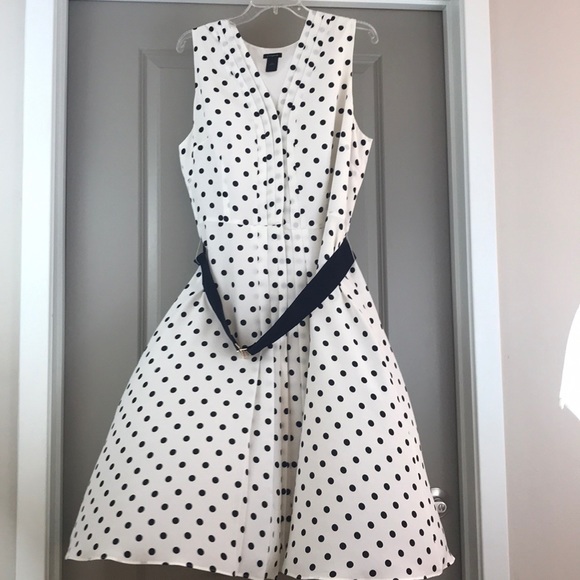 Ann Taylor Dresses & Skirts - Ann Taylor polka dot dress cream/navy